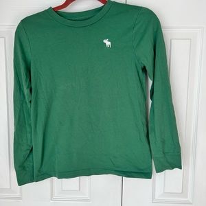 Abercrombie kids boys long sleeve t-shirt.